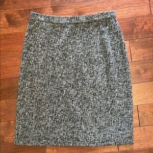 MaxMara Wool Grey Tweed Pattern Fitted Pencil Skirt 6